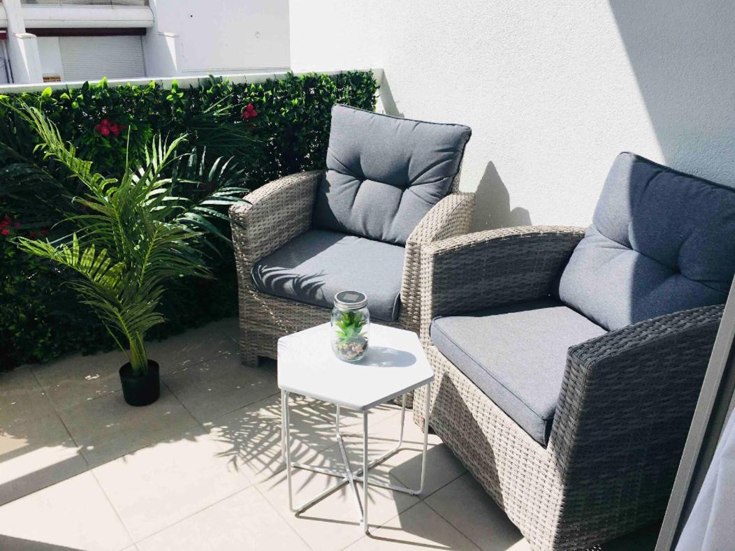 Studio Cosy Et Moderne Au Couchant Situe 150M De La Plage -Avec Parking Gratuit Prive - 25M2 - Climatise - Balcon - Wifi Gratuit La Grande-Motte Exterior foto